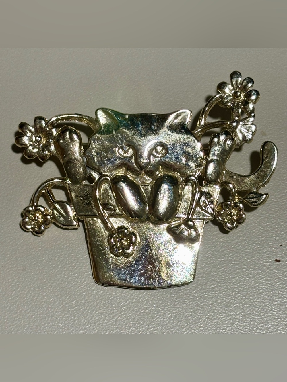 Vintage 90s Cat in Flower Pot Brooch Pin Whimsical Garden Gold Tone Costume